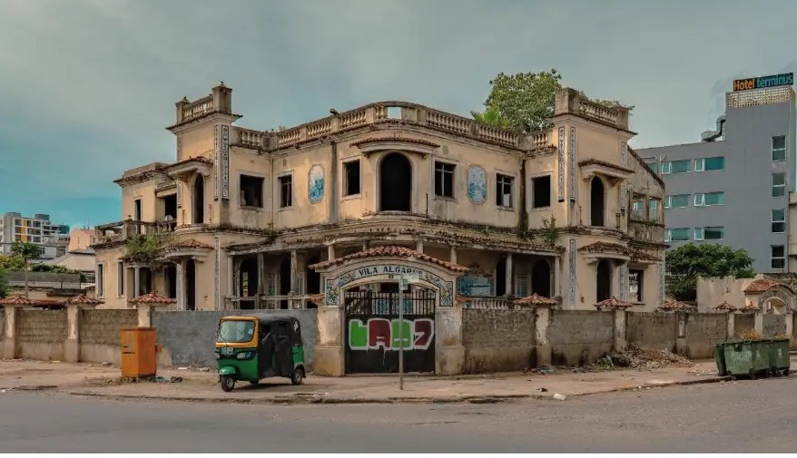 Vila Algarve, a derelict 1930s colonial house in central Maputo, Mozambique